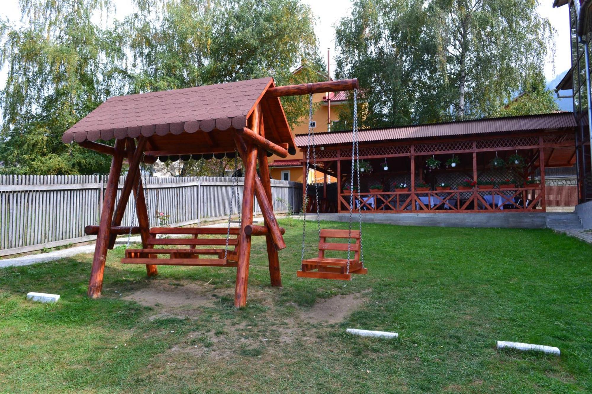 Vila Cristina Ceahlău 外观 照片